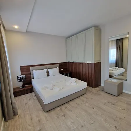 Apartment Sisi *