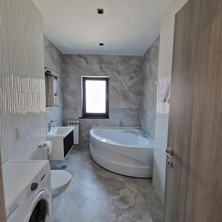 Sisi Apartment *