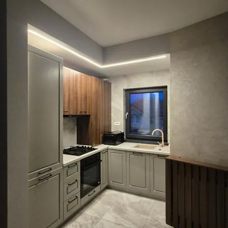 Apartman Sisi