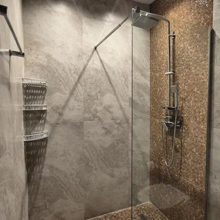 Apartman Sisi